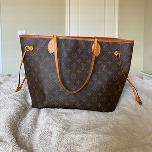 Louis Vuitton - Never Full MM